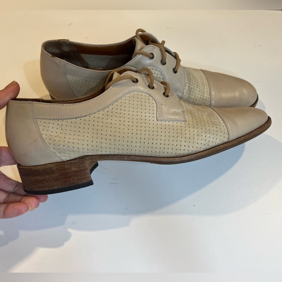 Vintage Bally lace-up cap toe dress shoe - Picture 2 of 6
